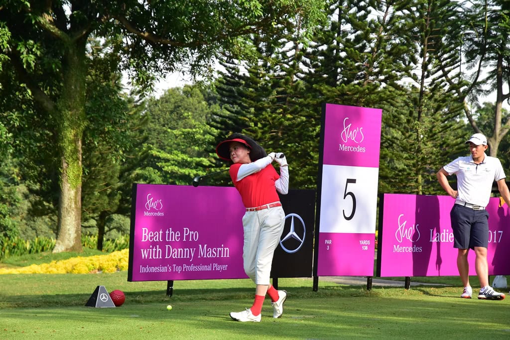 Stroke play. Lady Mercedes Clinic.